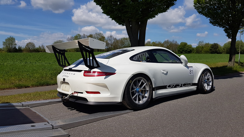Porsche GT3 Cup, white